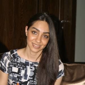 Meet your Posher, Sahar